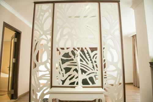 City Bay Palace Hotel