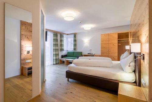 Hotel Enzian Paznaun
