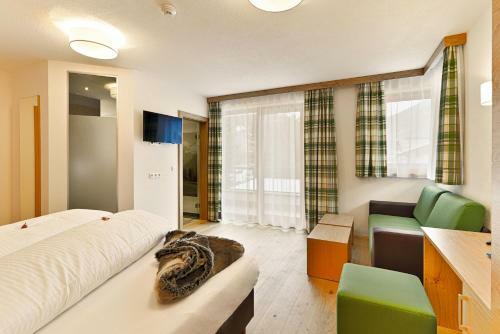 Hotel Enzian Paznaun