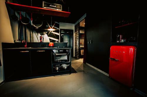 Boutique Aparthotel Old School & Rock�n Roll