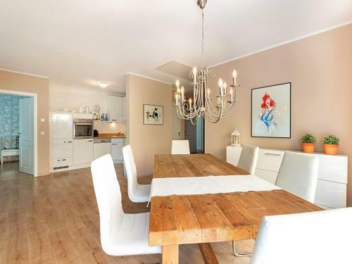 Beautiful Apartment In S�ll With Garden