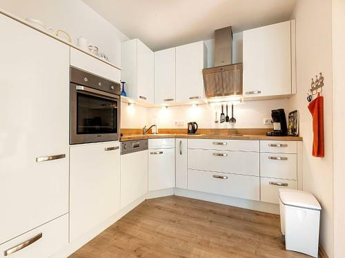 Beautiful Apartment In S�ll With Garden