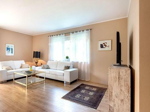 Beautiful Apartment In S�ll With Garden