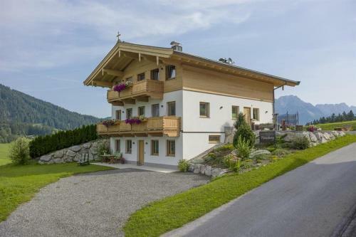 Apartamento Ferienwohnung Hausberg