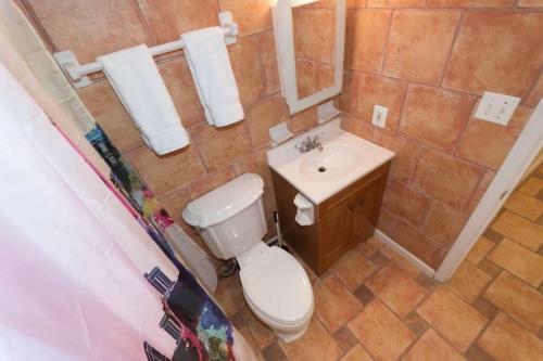 Apartamento Cathedral Charmer--2 Br English Basement, With Garden Access