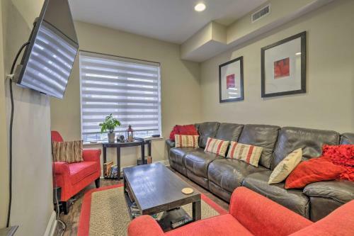 Pet-friendly Dc Townhome Walk To Noma Metro!
