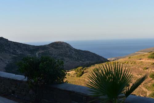 House With Sea And Mountain Views