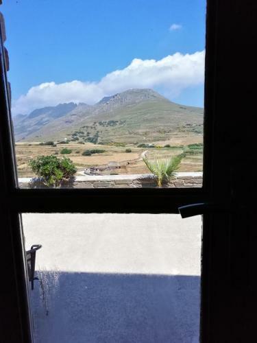 House With Sea And Mountain Views