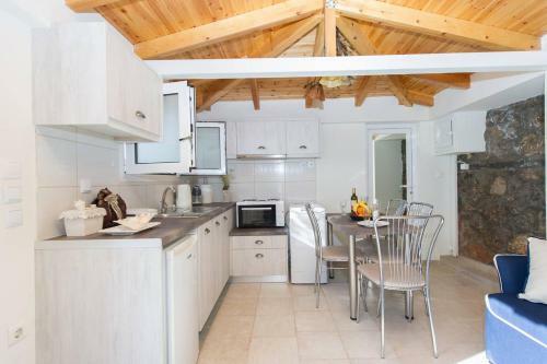 New Hope, Studio With Pool Near The Beach