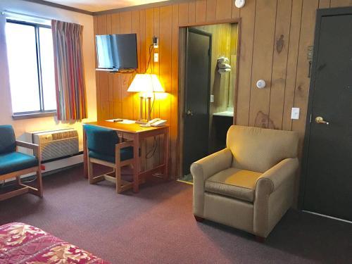 Granada Inn Motel - Kalkaska