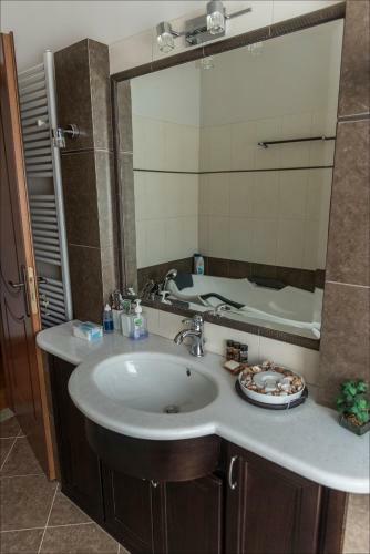 Stone Mansion Anavryti, ??? 20569