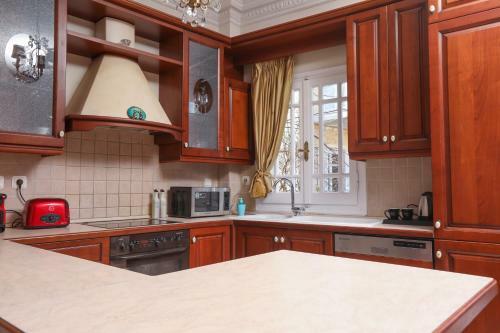 Spiti Soueref - Venetian Style