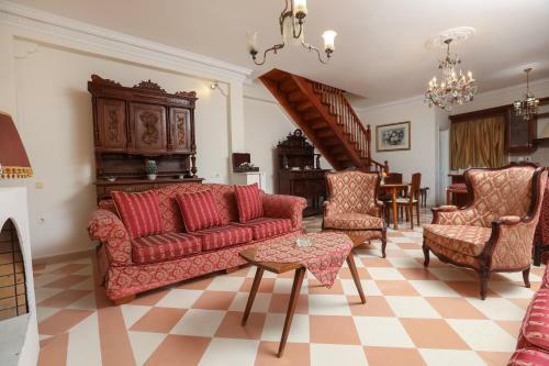 Spiti Soueref - Venetian Style