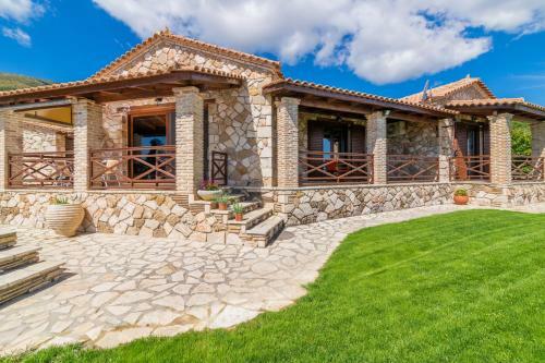 Villa La Isla With Private Pool