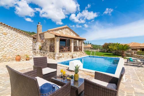 Villa La Isla With Private Pool