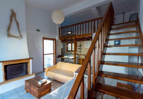 Casa Sofianna 2-bedroom Home Next To Sandy Beach