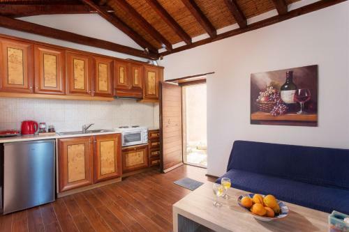 Ypatia Cozy Castle Suite Apartment With Loft