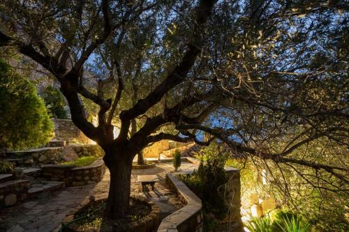Villa Victoria's House In Monemvasia Castle