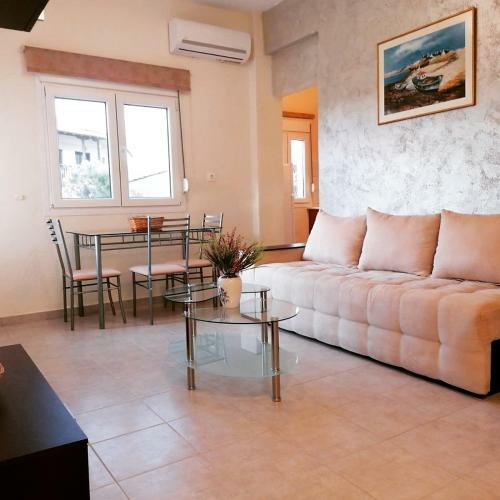 Nea Roda Sunny Retreats - Seaside Escape
