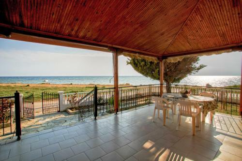 Halkidiki Seafront Beach House