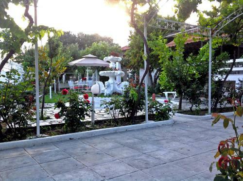 Beautiful Sea Front Villa With 650m2 Garden