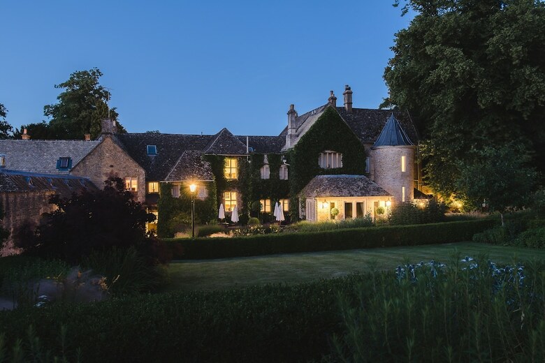 Hotel Lords Of The Manor