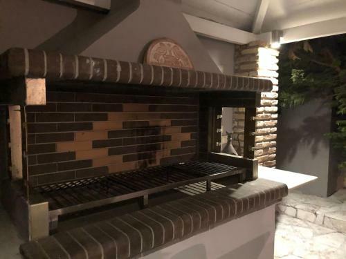 Contemporary Farmhouse With Bbq In North Evia