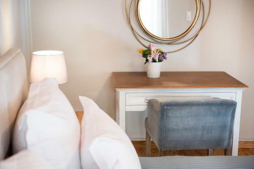 Mavrogenous Luxury Apartments