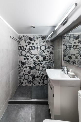 Mavrogenous Luxury Apartments