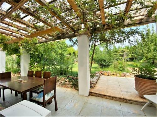 Sunshiny - Two Houses With Pool In Private Grounds