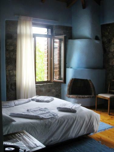 Hostal Lefteri's & Loukia's Guesthouse