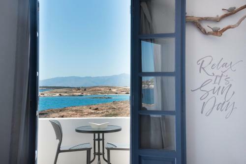 Thalassa Seafront Brand New 1bd House In Naousa