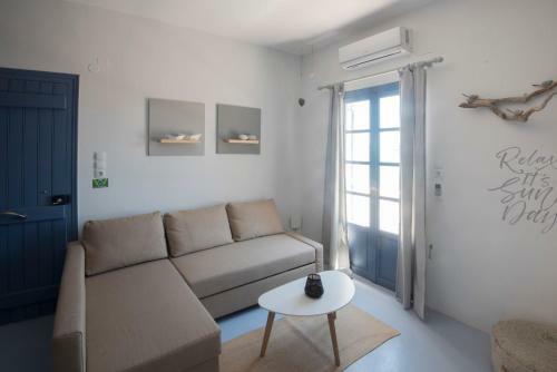 Thalassa Seafront Brand New 1bd House In Naousa