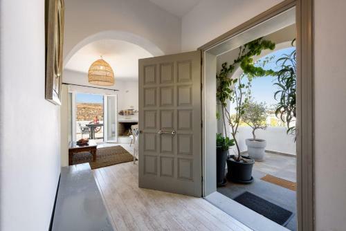 Hara?s Villa In Naousa , Paros
