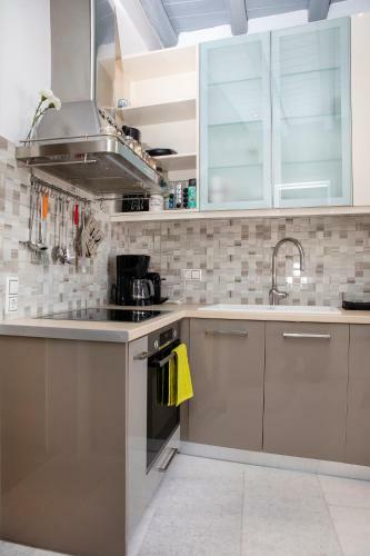 Caper-2 Bedroom Traditional Home With Amazing View