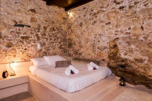 Alia Stone Villa-ideal For Families & Private Heated Pool