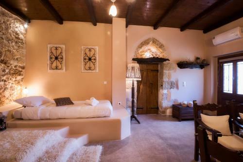 Alia Stone Villa-ideal For Families & Private Heated Pool