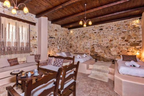 Alia Stone Villa-ideal For Families & Private Heated Pool