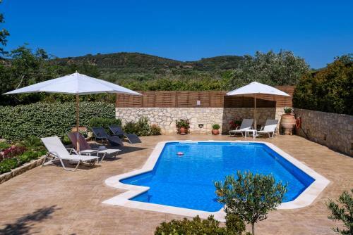 Alia Stone Villa-ideal For Families & Private Heated Pool