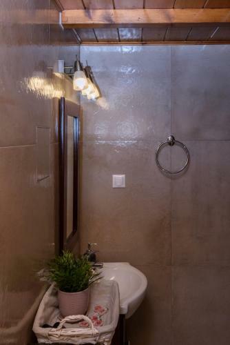 Alia Stone Villa-ideal For Families & Private Heated Pool