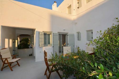 Emelias House Sea Side