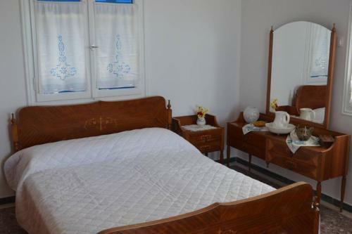 Traditional 2bdr. Beach House