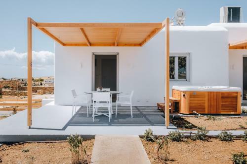 Lodge Xerolithos Natural Living