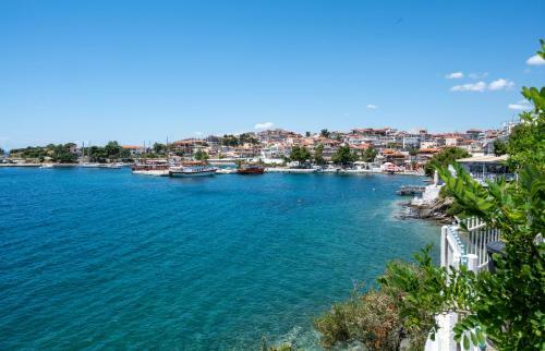 Olenia Luxury Apartments 1