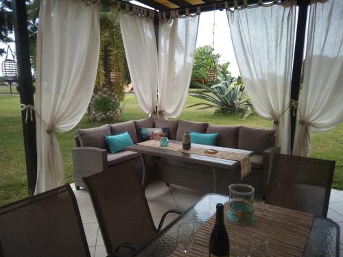 Sunny Villa Sea View