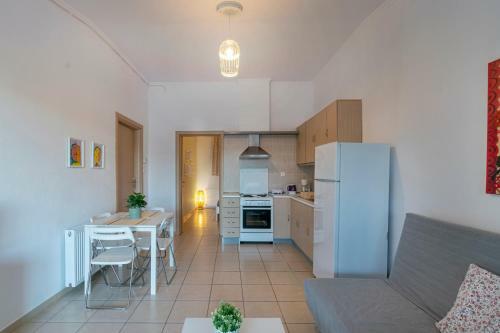 Stratos & Magda's Apartments
