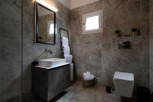 Olenia Luxury Apartments 4