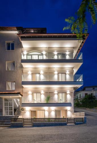 Olenia Luxury Apartments 4