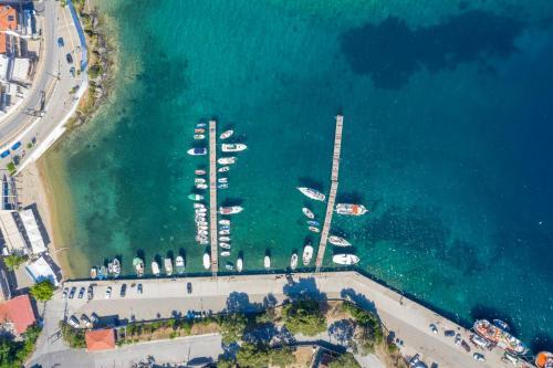 Olenia Luxury Apartments 4