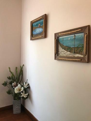 Athenian Riviera Family House
